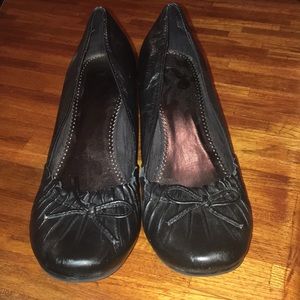 Macy’s Report black leather heels
